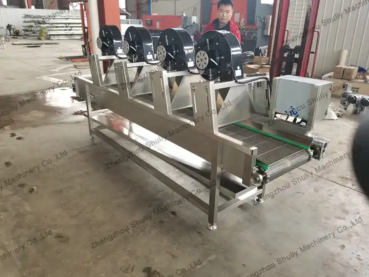 Nhiệt độ niêm phong có thể điều chỉnh để phù hợp với các loại vật liệu phim laminate khác nhau.