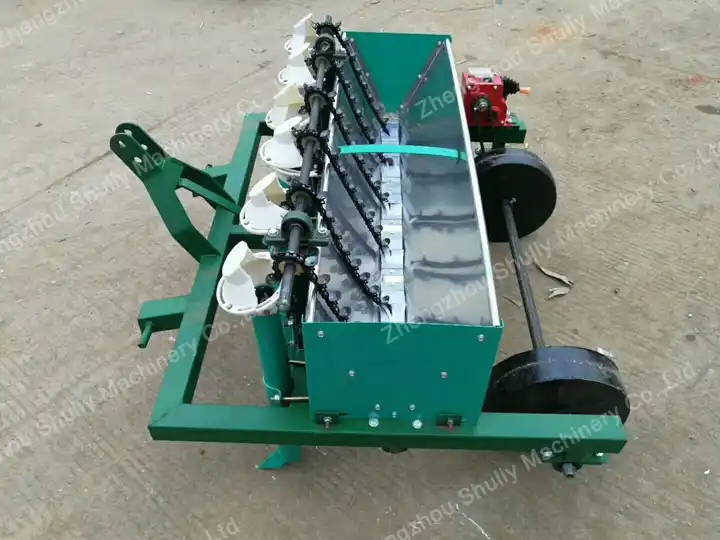 Tractor-mounted model