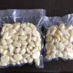Tỏi đã được đóng gói chân không