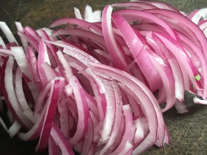 SL-312 Onion Cutting Machine vs TZ-600 Onion Shredding Machine 1 Onion Strips